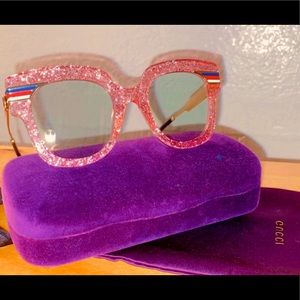 Gucci Oversized Glitter Sunglasses in Pink